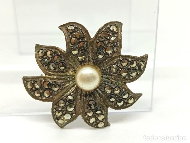 Antig&uuml;edades: Broche antiguo de plata con forma de estrella. - Foto 1