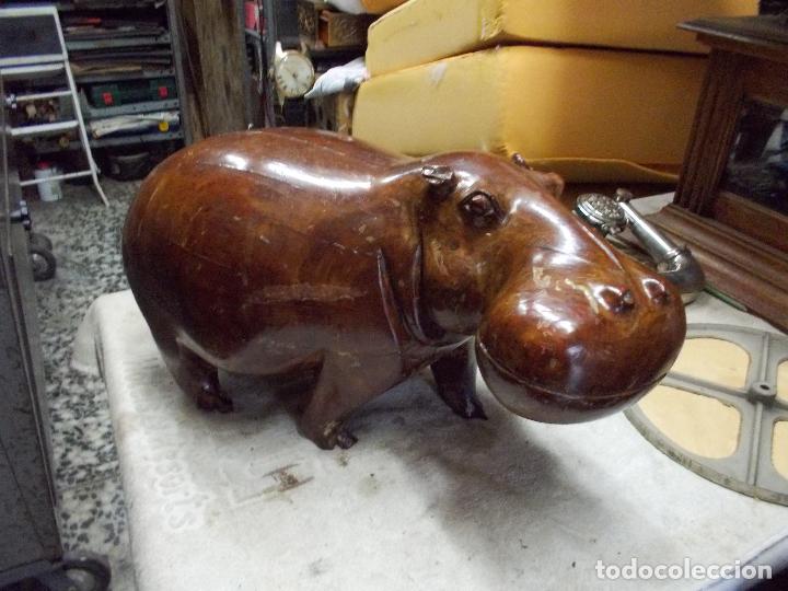 Antig&uuml;edades: talla madera hipopotamo - Foto 1