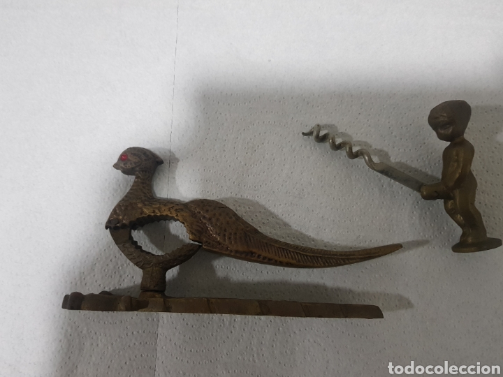 Antig&uuml;edades: Sacacorchos y abrebotellines cascanueces.