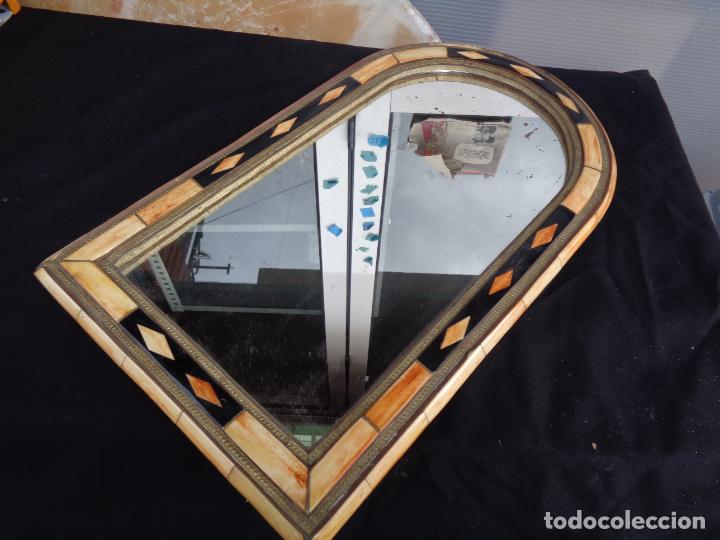 Antig&uuml;edades: MARCO CON INCRUSTACIONES Y ESPEJO - Foto 6