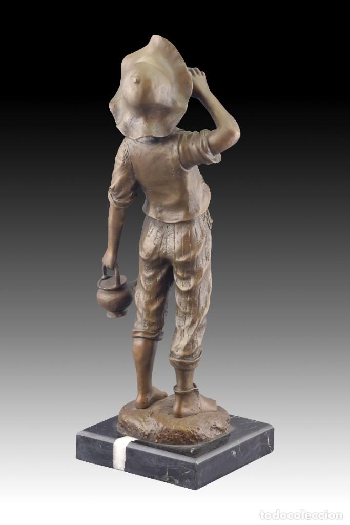 Antig&uuml;edades: Muchacho. Bronce. Siglo XX. - Foto 4