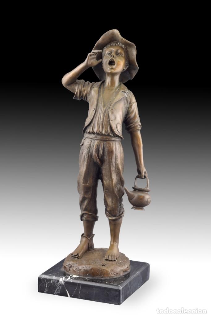 Antig&uuml;edades: Muchacho. Bronce. Siglo XX. - Foto 1