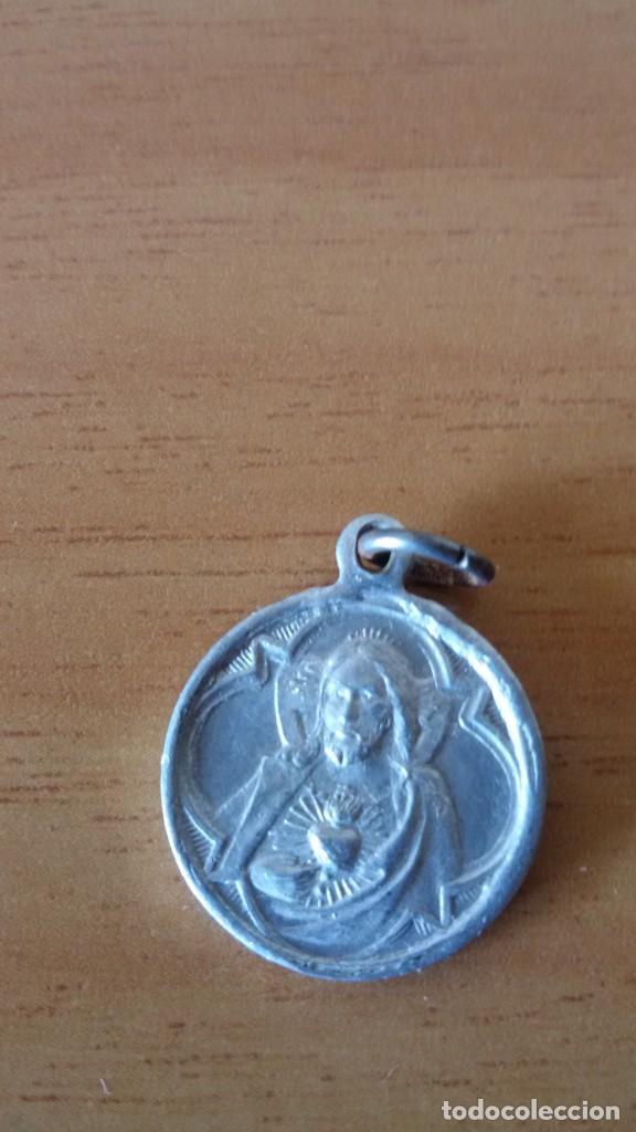 Antig&uuml;edades: Medalla Sagrado Coraz&oacute;n de Jes&uacute;s y Virgen. - Foto 2