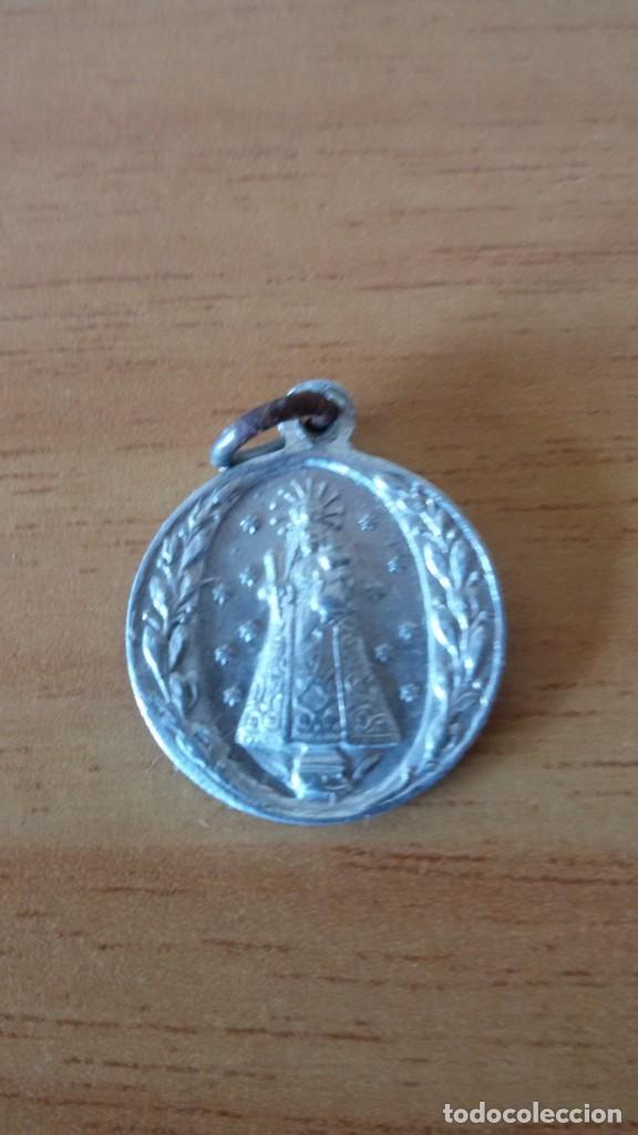 Antig&uuml;edades: Medalla Sagrado Coraz&oacute;n de Jes&uacute;s y Virgen. - Foto 1