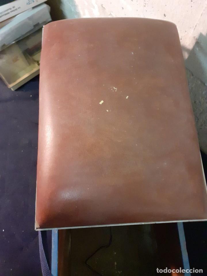 Antig&uuml;edades: Caja portable de pesca - Foto 5