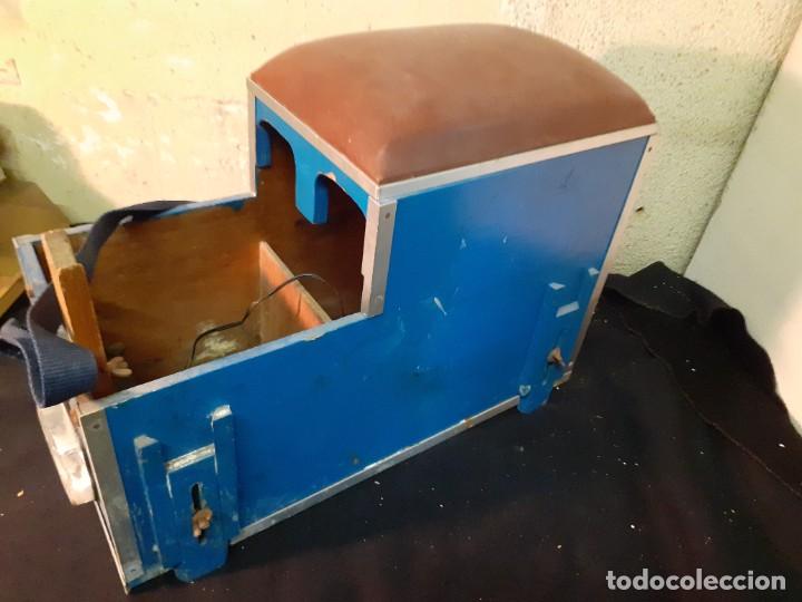 Antig&uuml;edades: Caja portable de pesca - Foto 6
