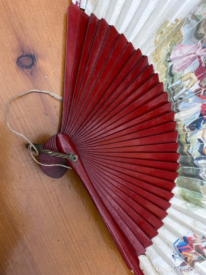 Antig&uuml;edades: Abanico antiguo de madera con bailarines - Foto 5