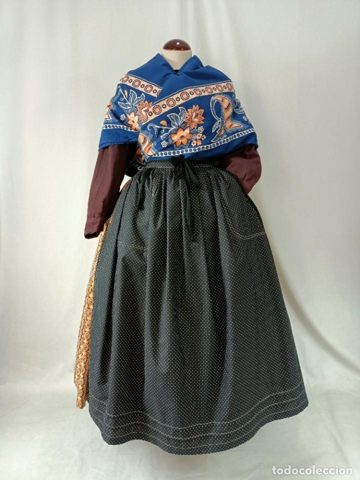 Antig&uuml;edades: Indiana &iacute;ndigo. Pa&ntilde;uelo estampado. - Foto 10