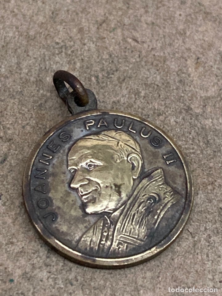 Antig&uuml;edades: Medalla religiosa - Foto 1