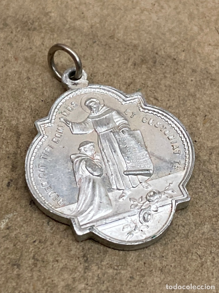 Antig&uuml;edades: Medalla religiosa - Foto 2