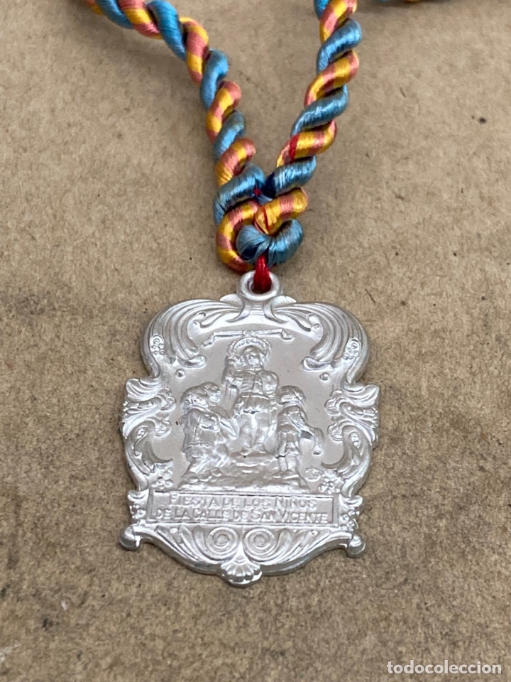Antig&uuml;edades: Medalla religiosa - Foto 1