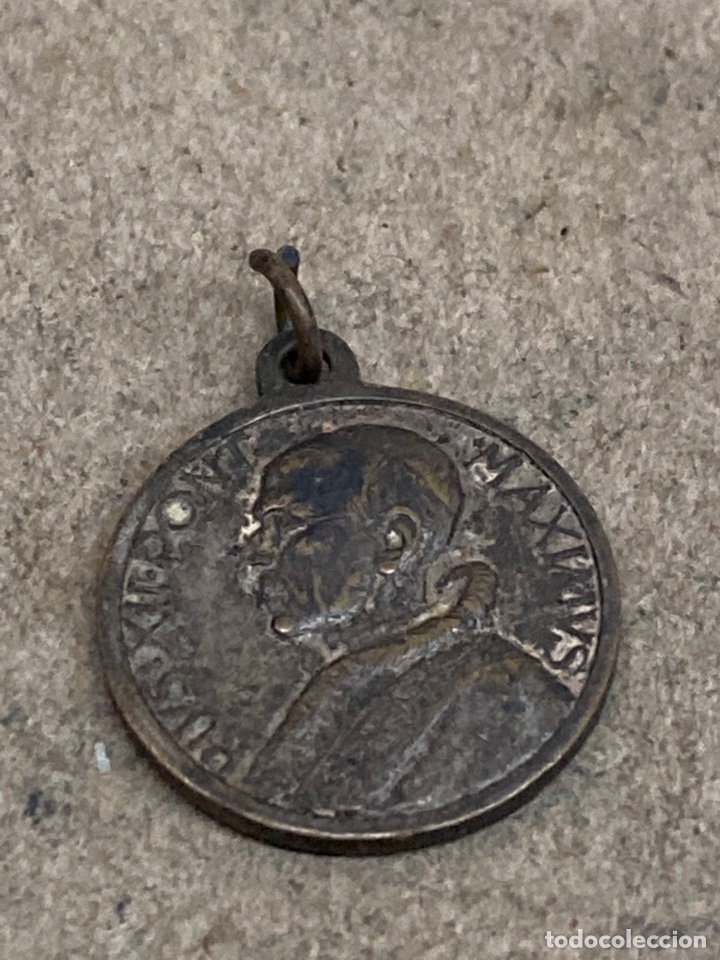 Antig&uuml;edades: Medalla religiosa - Foto 1