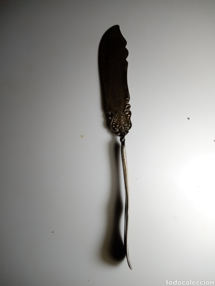 Antiquit&auml;ten: Antiguo cuchillo mantequilla.Rogers nickel silver