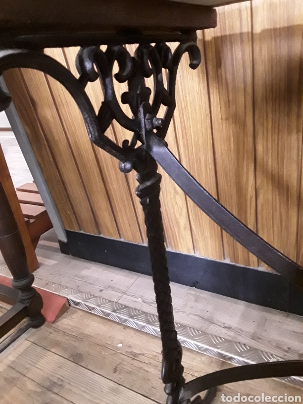 Antig&uuml;edades: Consola de hierro y marmol - Foto 5