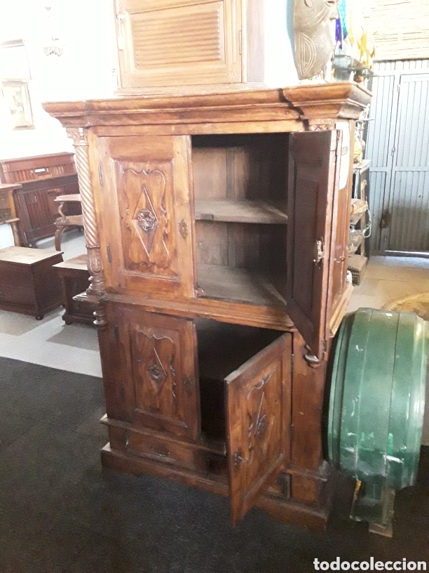 Antig&uuml;edades: Mueble tallado - Foto 2