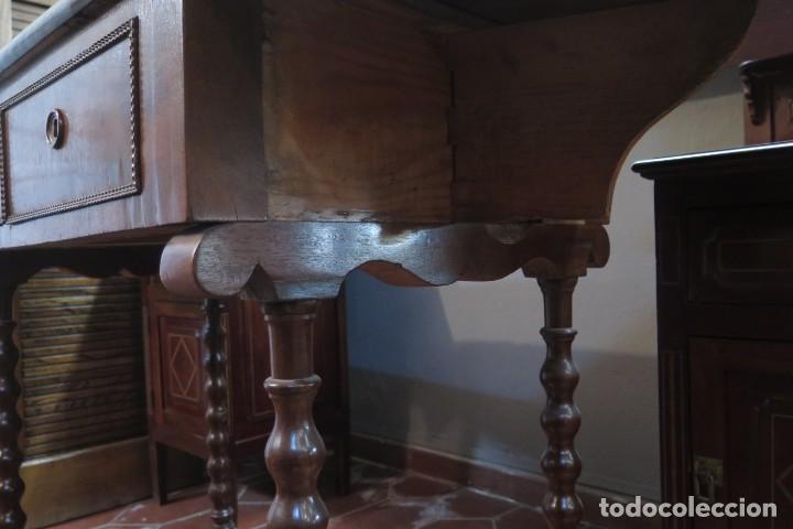 Antig&uuml;edades: MESA DE ALAS. MADERAS NOBLES. HACIA 1900 - Foto 4
