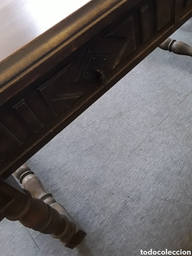 Antig&uuml;edades: Mesa de nogal - Foto 2