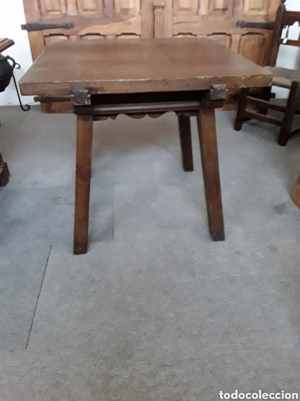 Antig&uuml;edades: Mesa auxiliar - Foto 6