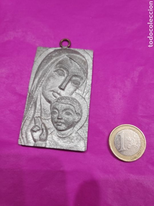 Antig&uuml;edades: Medalla de la Virgen - Foto 2
