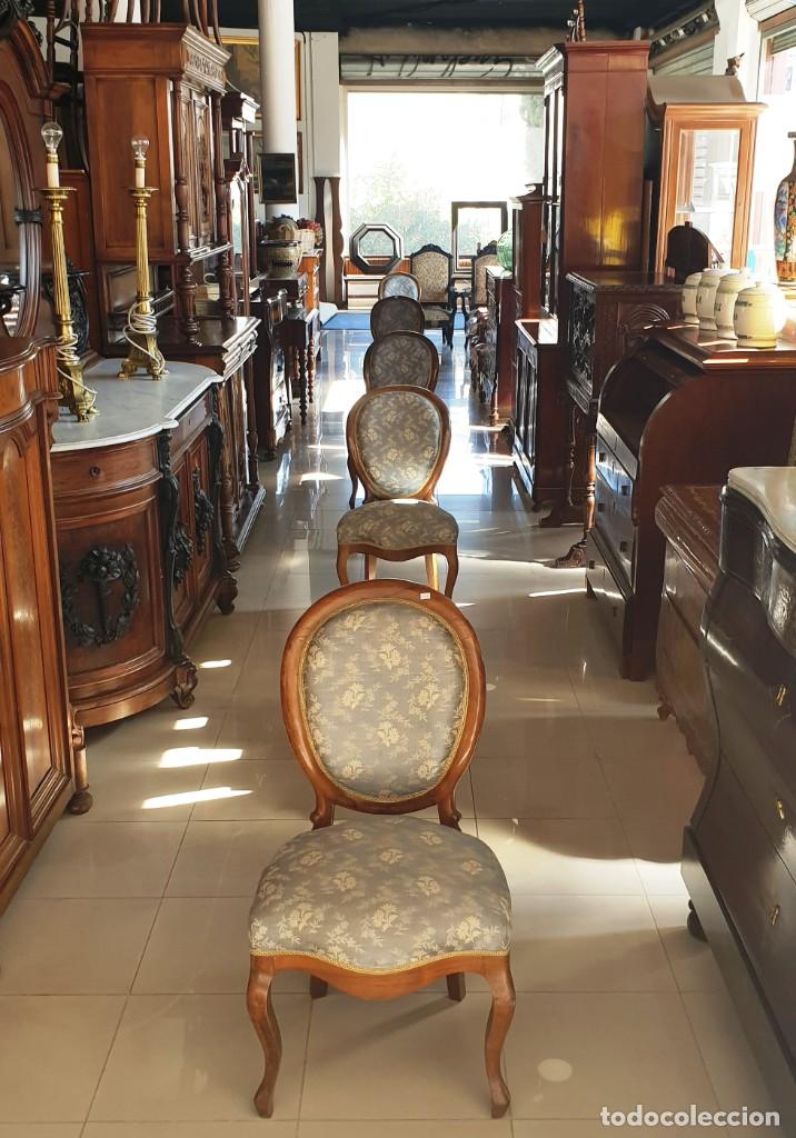 Antig&uuml;edades: 5 Sillas Isabelinas de nogal - Foto 2