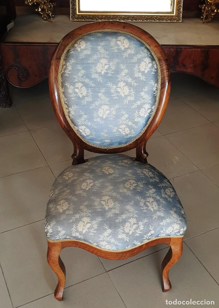 Antig&uuml;edades: 5 Sillas Isabelinas de nogal - Foto 3