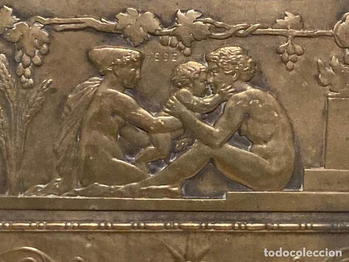 Antig&uuml;edades: Centro de mesa franc&eacute;s de bronce, firmado E H - Foto 5