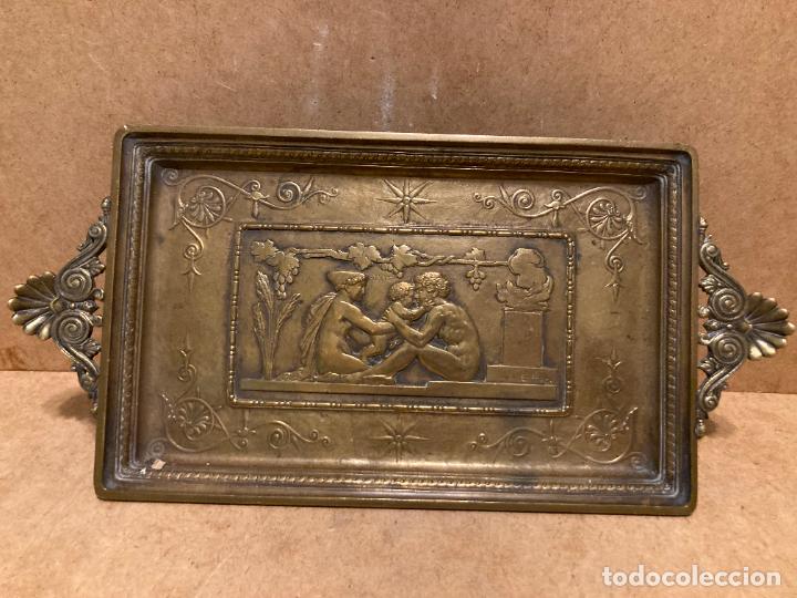 Antig&uuml;edades: Centro de mesa franc&eacute;s de bronce, firmado E H - Foto 1