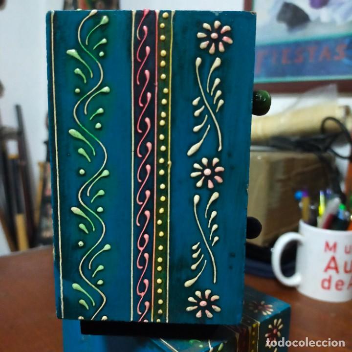 Antig&uuml;edades: Especieros de madera pintados a mano. - Foto 5