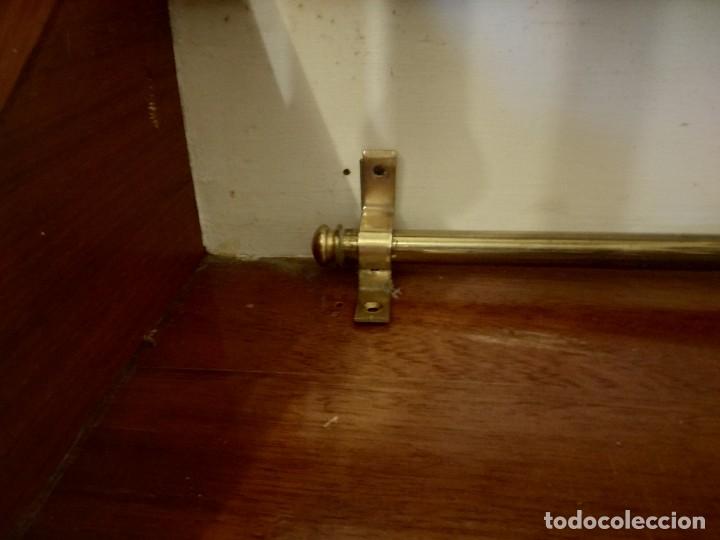 Antig&uuml;edades: Barras lat&oacute;n alfombra escalera - Foto 2
