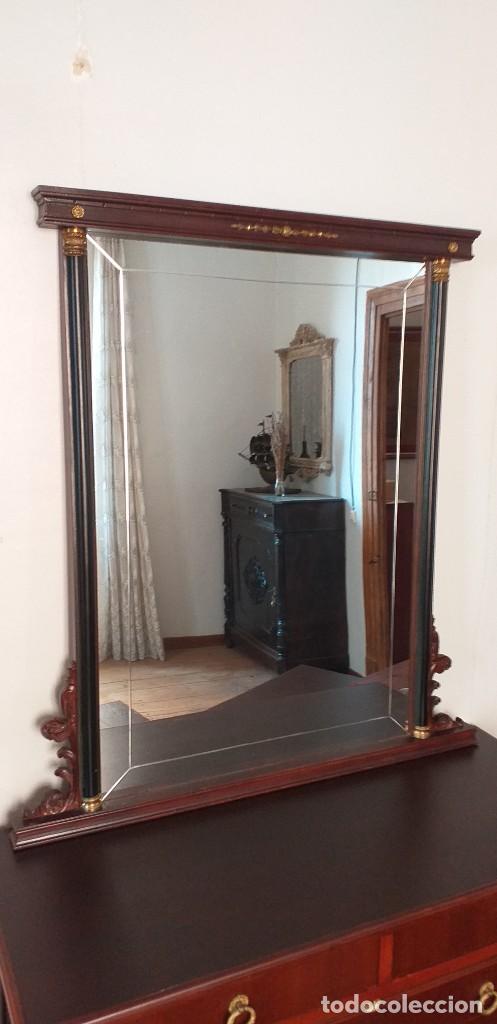 Antig&uuml;edades: COMODA, 2 MESILLAS Y ESPEJO - Foto 5