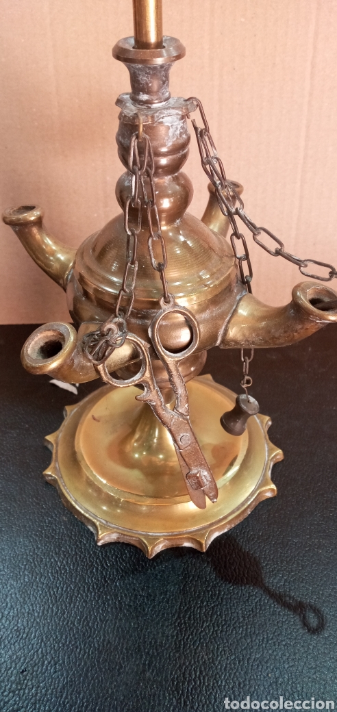Antig&uuml;edades: ANTIGUA L&Aacute;MPARA DE ACEITE DE BRONCE. - Foto 1