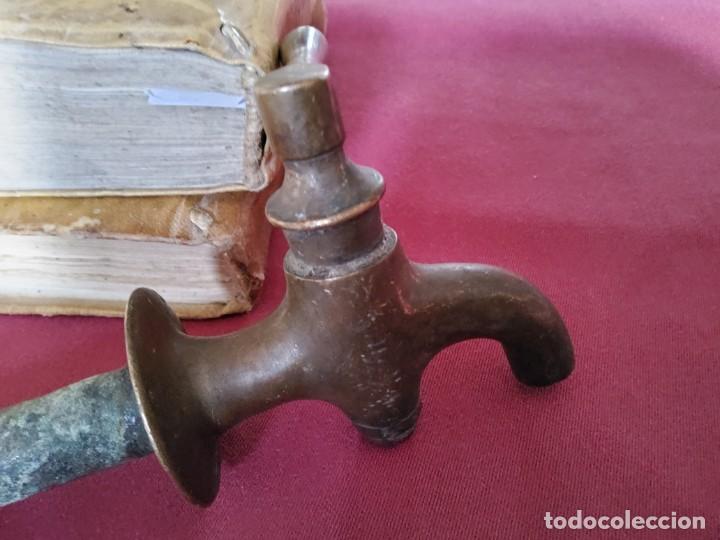 Antig&uuml;edades: GRIFO ANTIGUO DE BRONCE - Foto 6