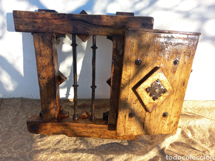 Antig&uuml;edades: Reja de madera y forja - Foto 2