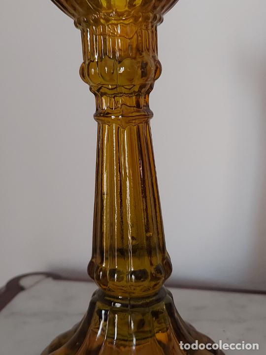Antig&uuml;edades: Candelabro cristal de color - Foto 9