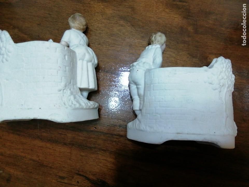 Antig&uuml;edades: *PAREJA DE BISCUITS CON JARDINERA.(Rf:TV/*c) - Foto 2