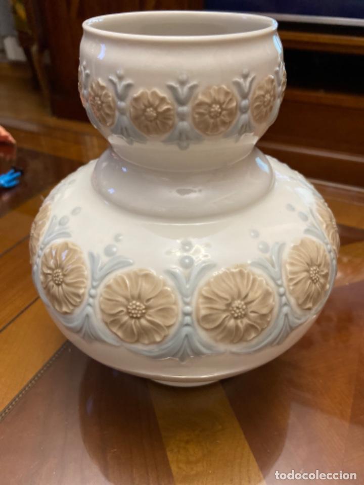 Antig&uuml;edades: Jarr&oacute;n nao de la casa lladro - Foto 1