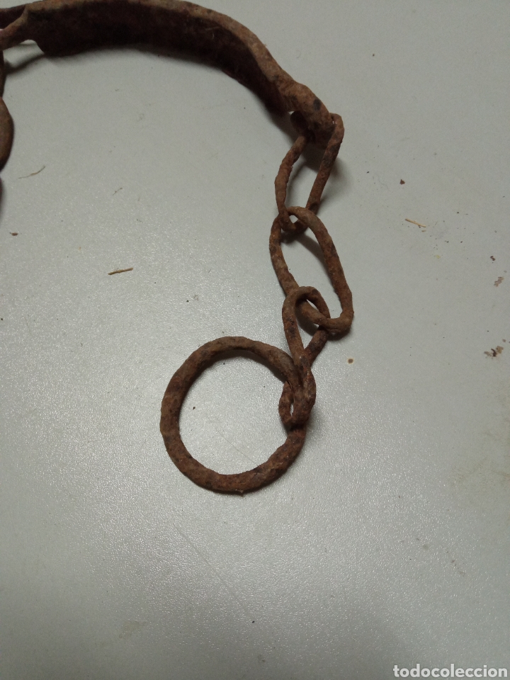 Antig&uuml;edades: Perrillo para bocado de caballo con cadena - Foto 2