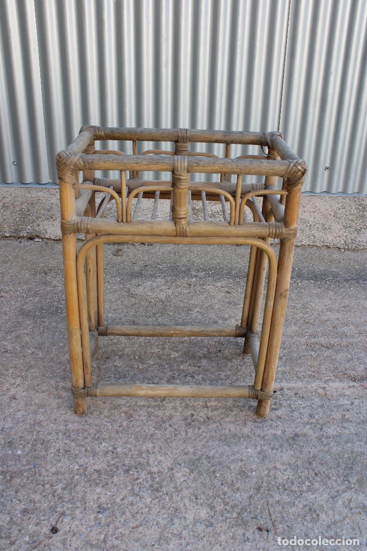 Antig&uuml;edades: jardinera de mimbre - Foto 1