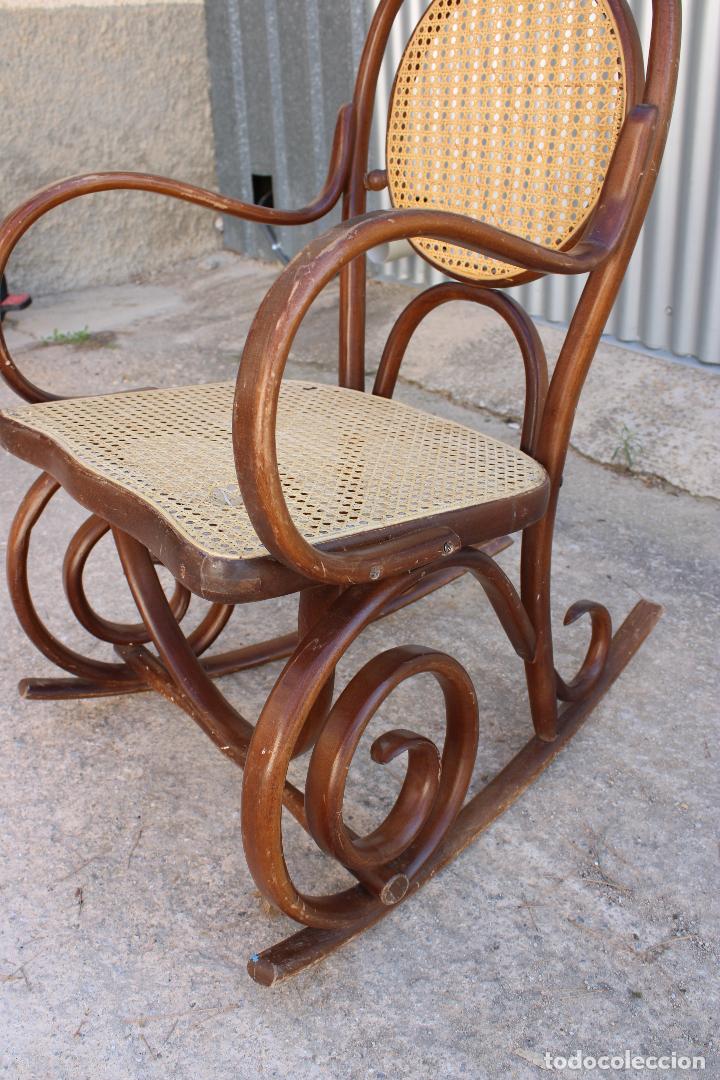 Antig&uuml;edades: mecedora tonet - Foto 7