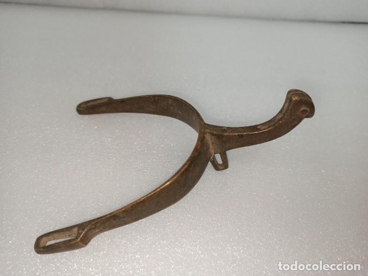 Antig&uuml;edades: Antigua espuela de bronce. CG3 - Foto 4
