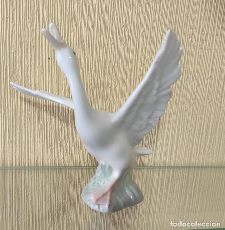 Antig&uuml;edades: Oca asustada. Porcelana Lladr&oacute; - Foto 4