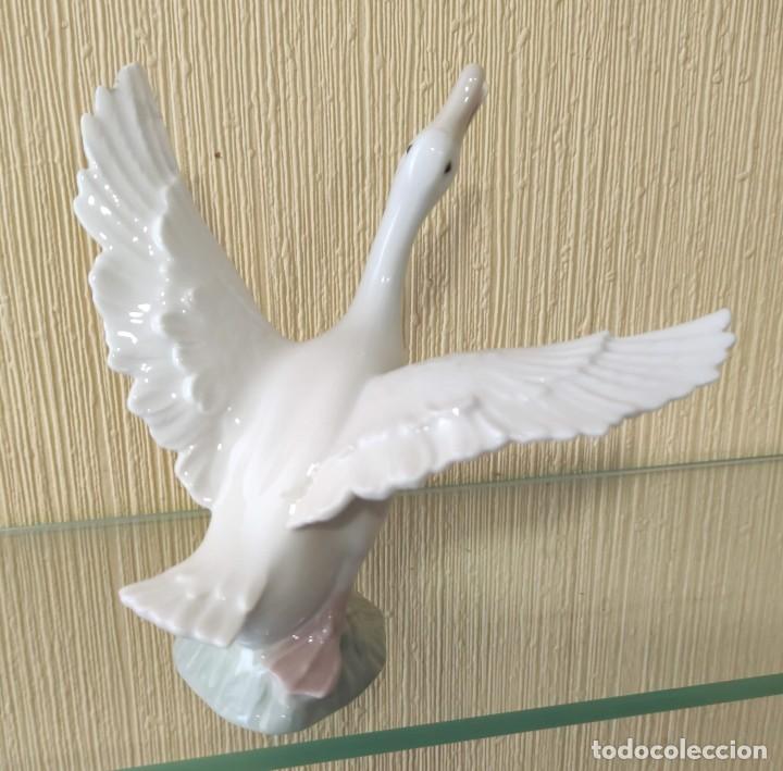 Antig&uuml;edades: Oca asustada. Porcelana Lladr&oacute; - Foto 8