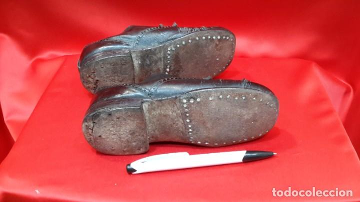 Antig&uuml;edades: PAR DE ZAPATITOS NI&Ntilde;A / O - Foto 3