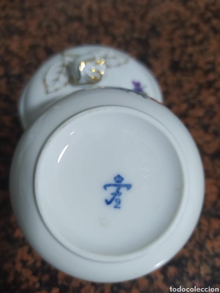 Antig&uuml;edades: Juego caf&eacute; y postre de porcelana - Foto 1