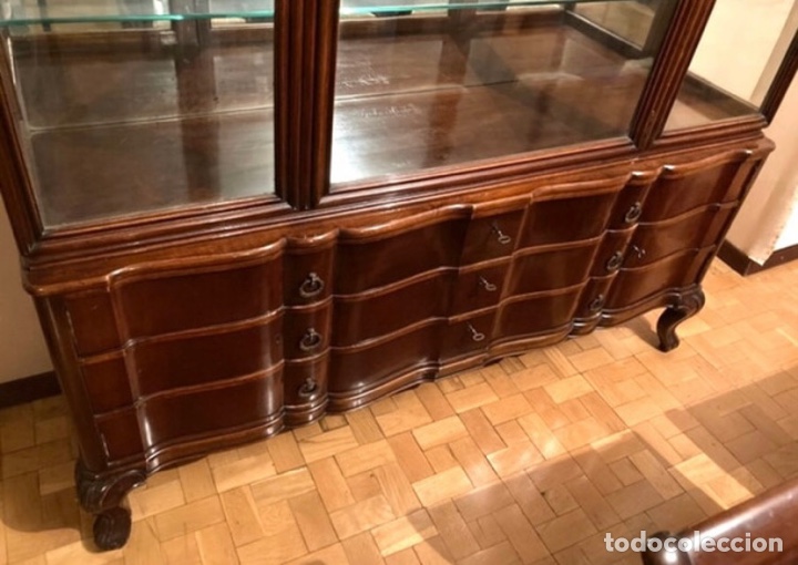 Antig&uuml;edades: Vitrina de madera y cristal - Foto 3