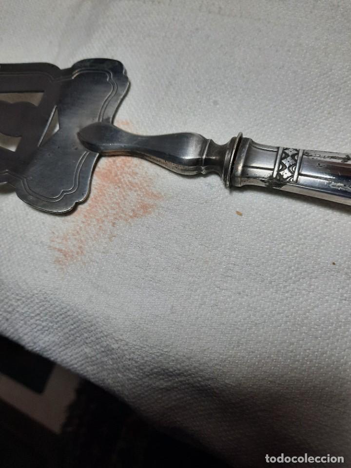 Antig&uuml;edades: Preciosa pala para pasteles, mango de plata. - Foto 3