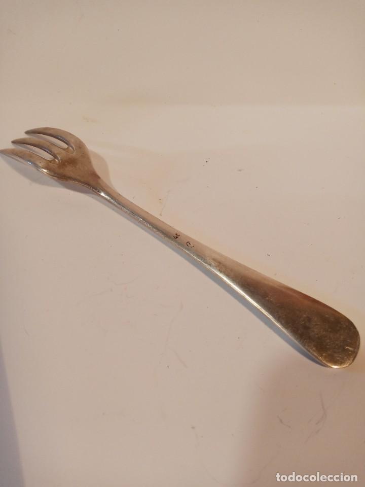 Antig&uuml;edades: TENEDOR - PLATA. - Foto 3