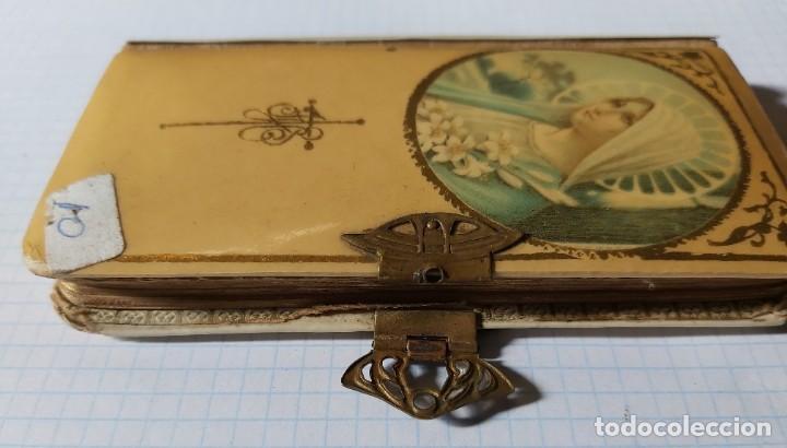 Antig&uuml;edades: Devocionario de 1889 aproximadamente - Foto 2