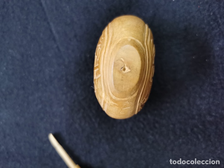 Antig&uuml;edades: Tabaquera china de madera. - Foto 3