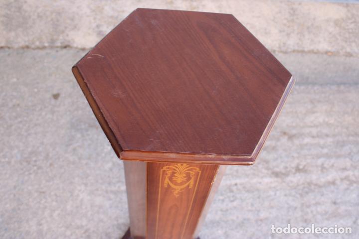 Antig&uuml;edades: columna peana en madera dm - Foto 2